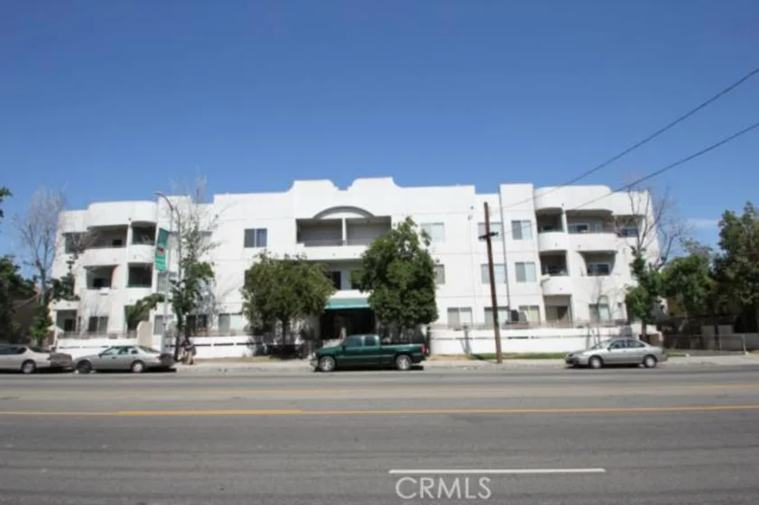 6828 Laurel Canyon Boulevard #213 photo 1