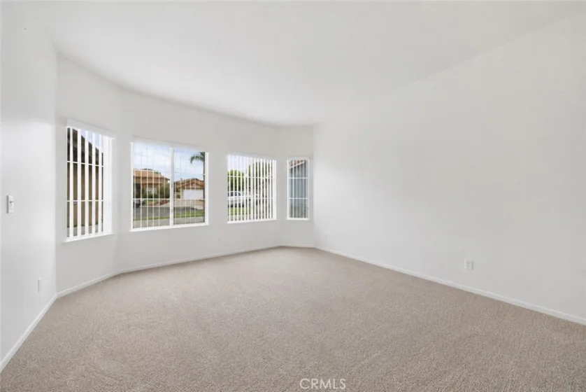 39560 Glenwood Court photo 11