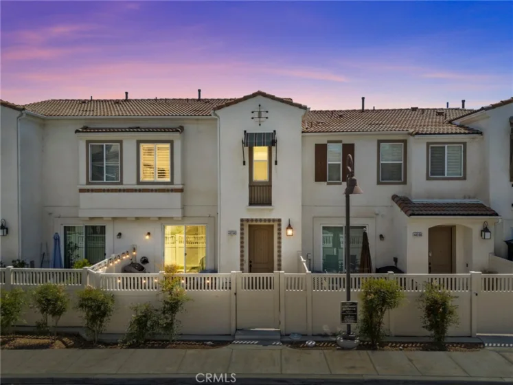 44090 Calle Luz Photo