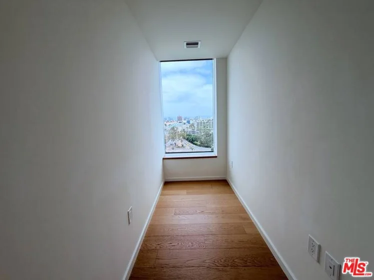 889 Francisco Street #1008 photo 11