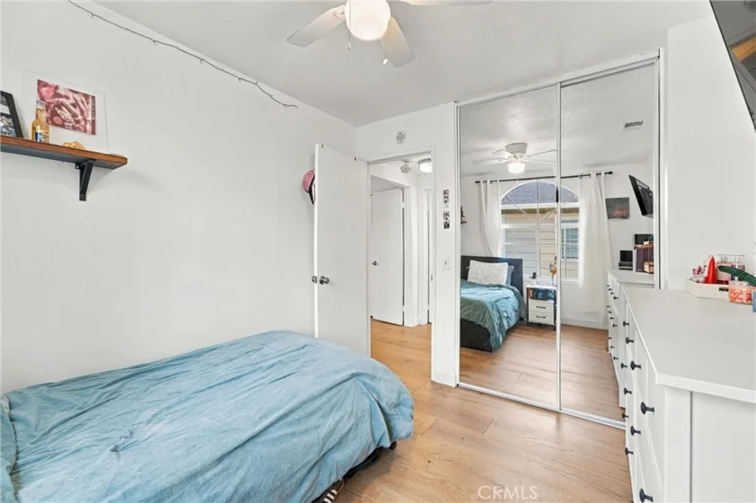 21143 River Glen photo 24