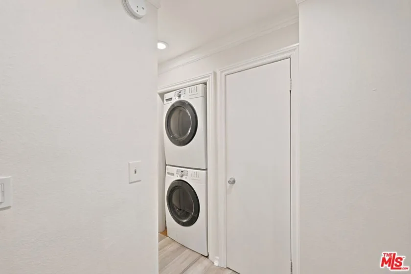 14937 Sherman Way #2 photo 14