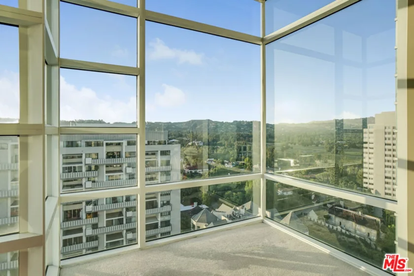 10380 Wilshire Boulevard #1501 photo 46