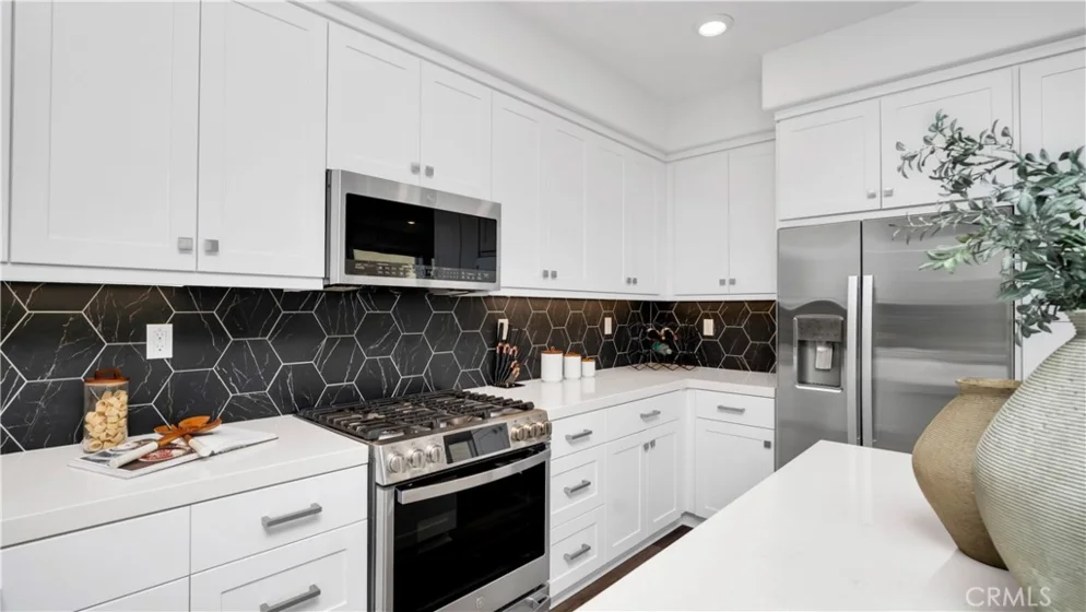 1669 W Lincoln Avenue #102 photo 7