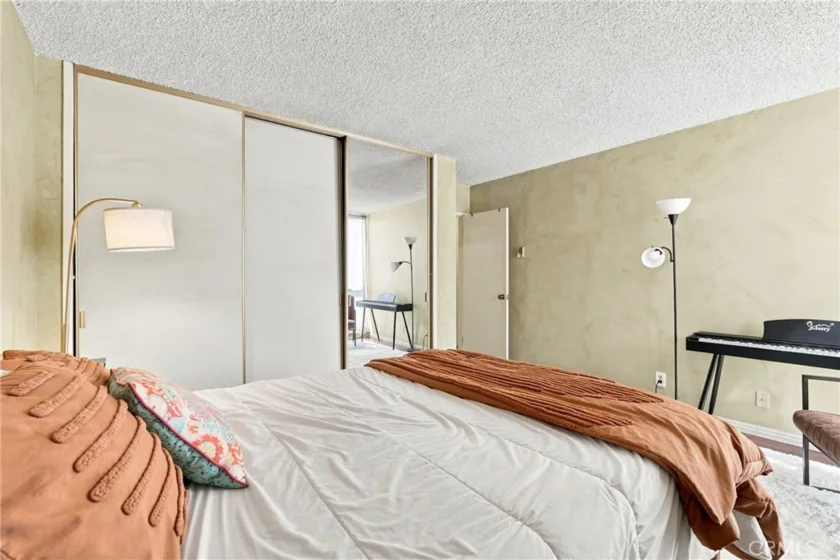 5625 Windsor Way #211 photo 12