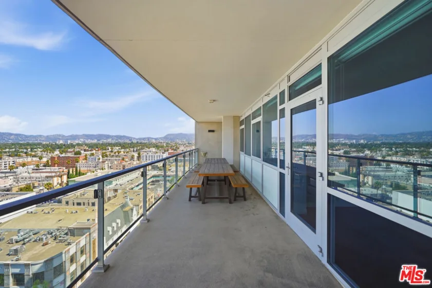 3785 Wilshire Boulevard #1607 photo 25