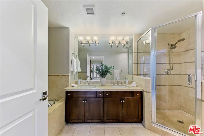 11115 Acama Street #107 photo 25