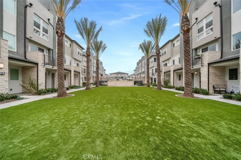 1338 S Urbana photo 15