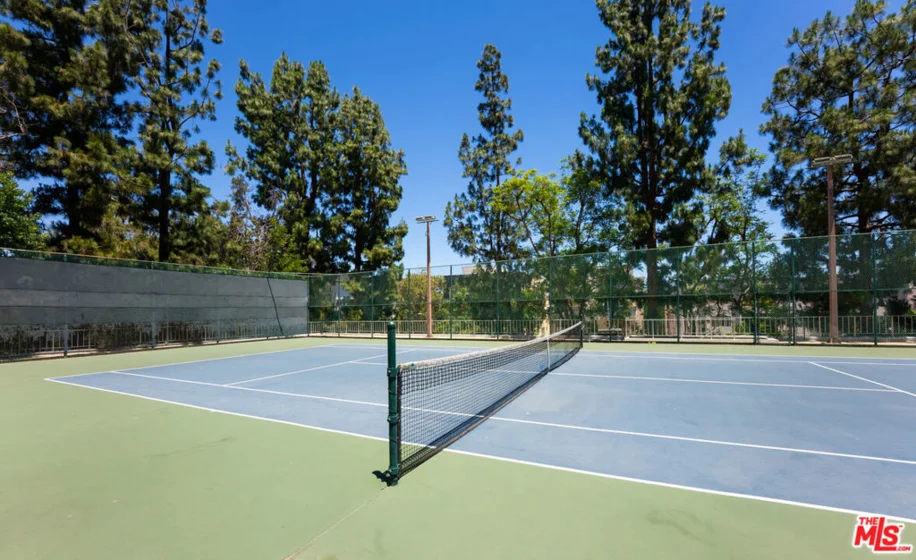 100 S Doheny Drive #811 photo 6