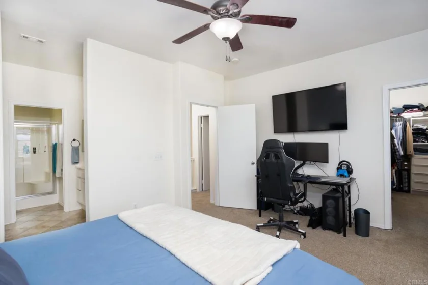 425 S Meadowbrook Drive #123 photo 22