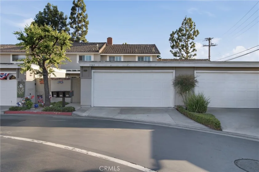 5583 Tiffany Avenue photo 22