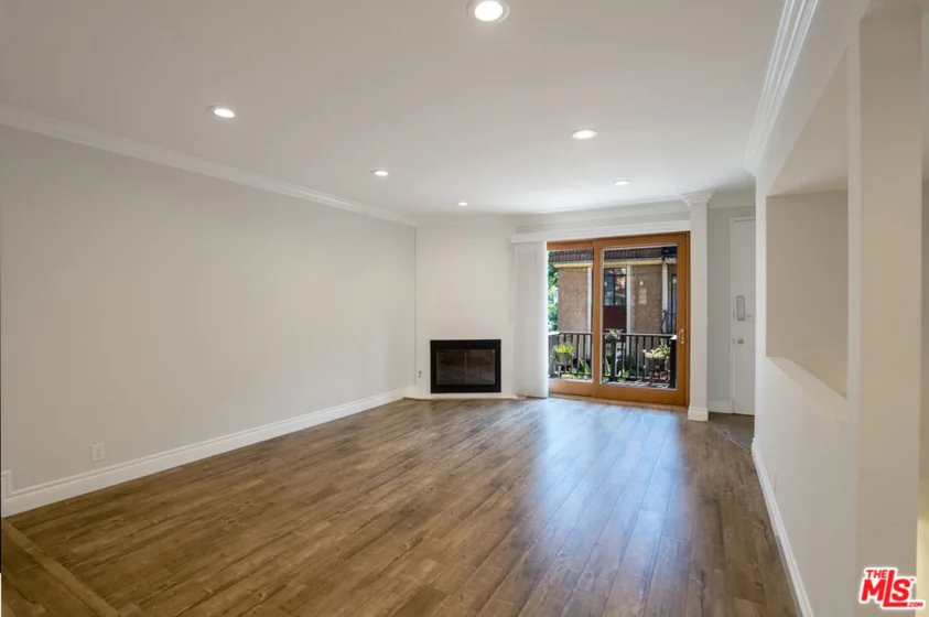 4368 W 8th Street #17 photo 17