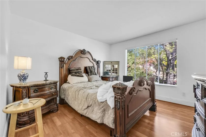 2425 Del Mar photo 7