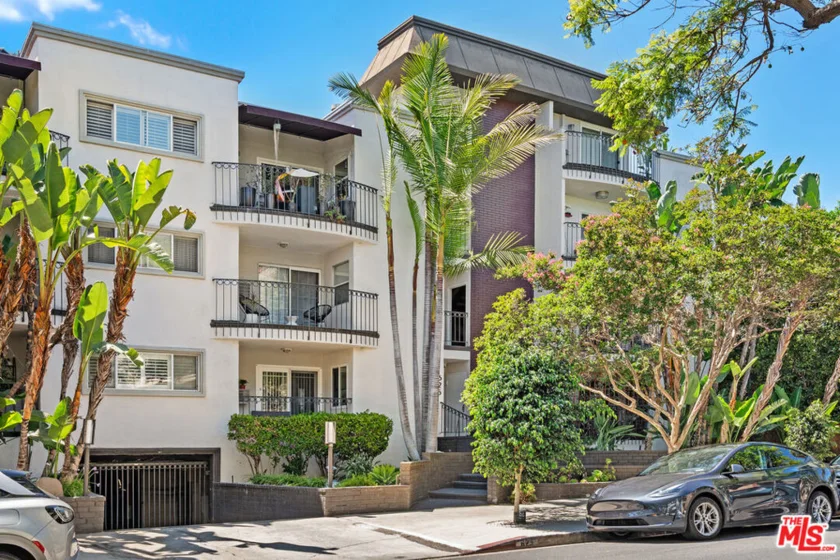 625 N Flores Street #304 photo 1