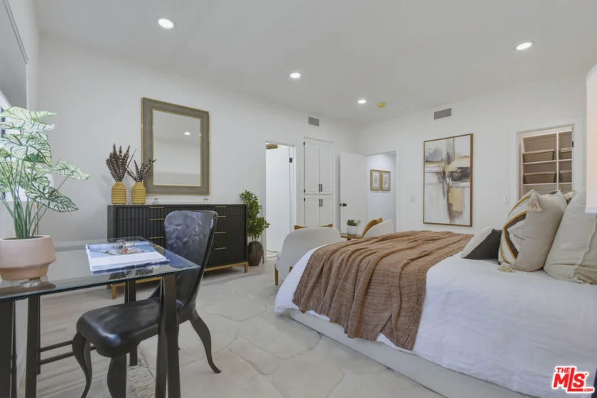 4707 Willis Avenue #206 photo 37