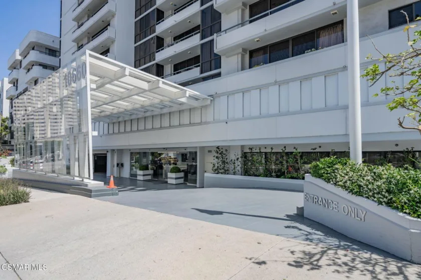 10660 Wilshire Boulevard #410 photo 84