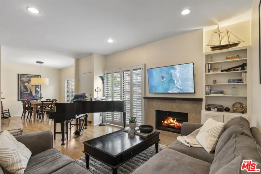 1655 Greenfield Avenue #16 photo 1
