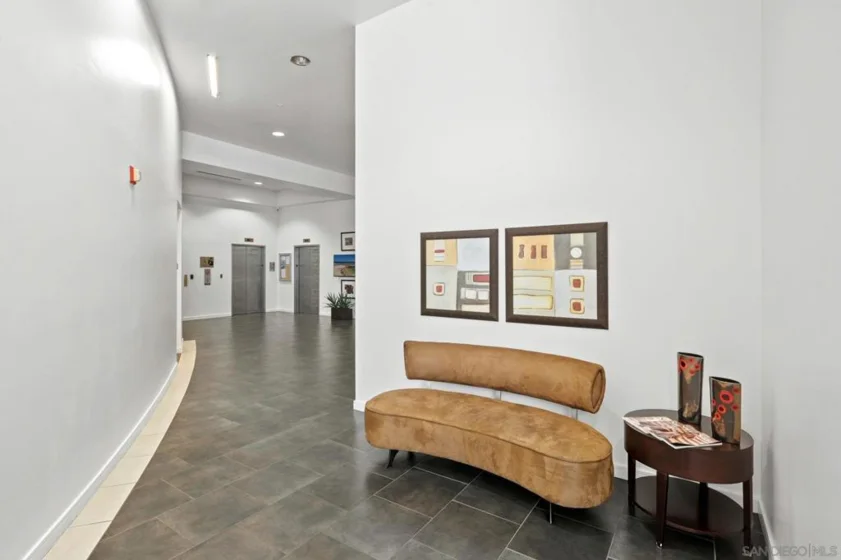 350 W Ash Street #809 photo 43