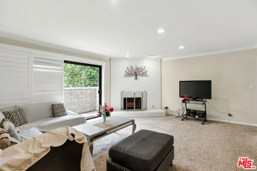 1110 S Shenandoah Street #8 photo 13