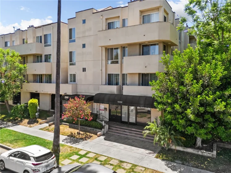 19350 Sherman Way #201 photo 1