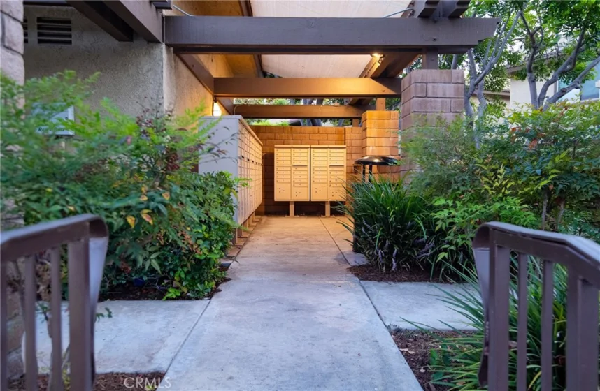 25173 Oak Canyon #4 photo 3