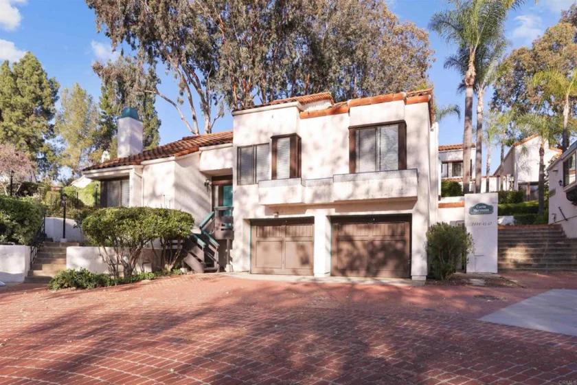 2000 S Escondido Boulevard #61 photo 1