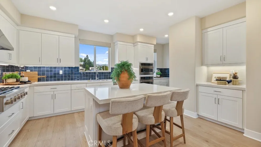 1786 Lychee Street photo 1