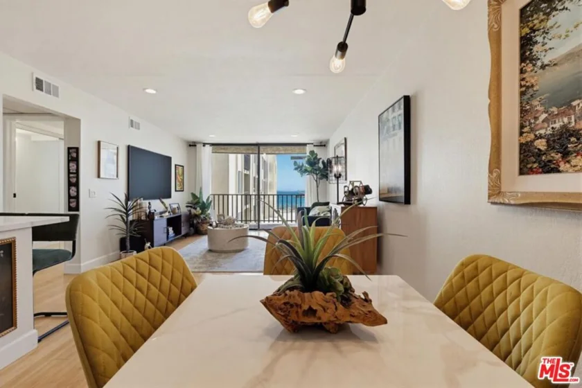 1140 E Ocean Boulevard #220 photo 55