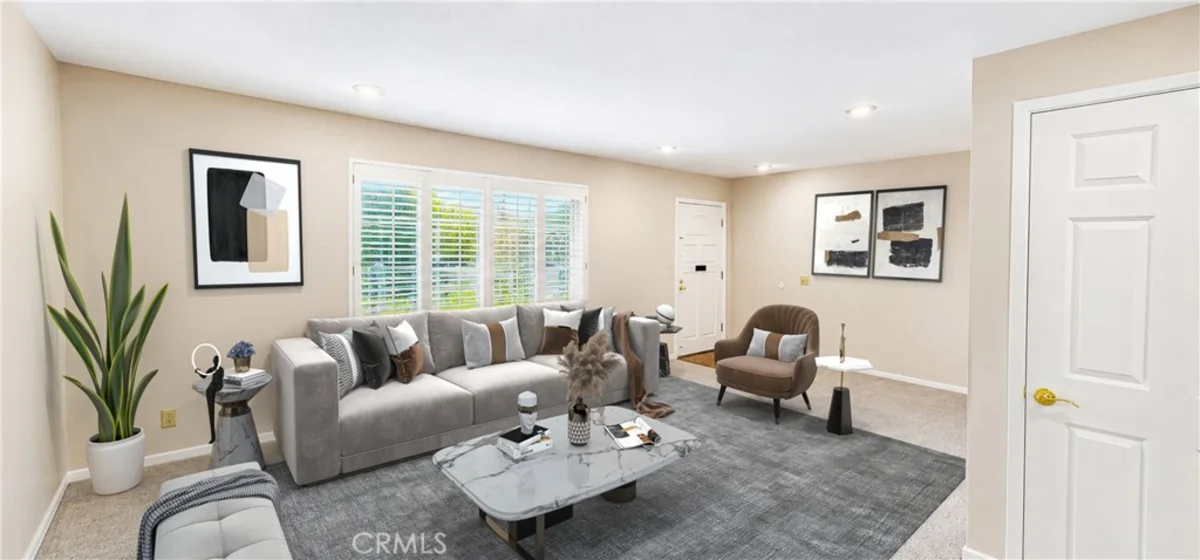 4042 Orange Avenue photo 3