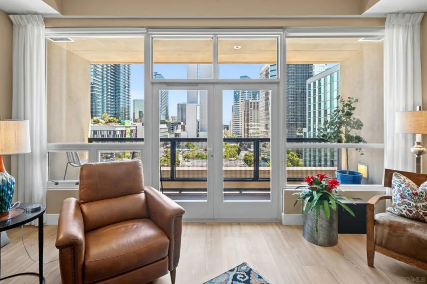 350 W Ash Street #809 photo 16