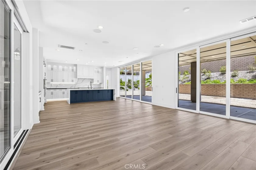 39724 Larkspur Terrace photo 37
