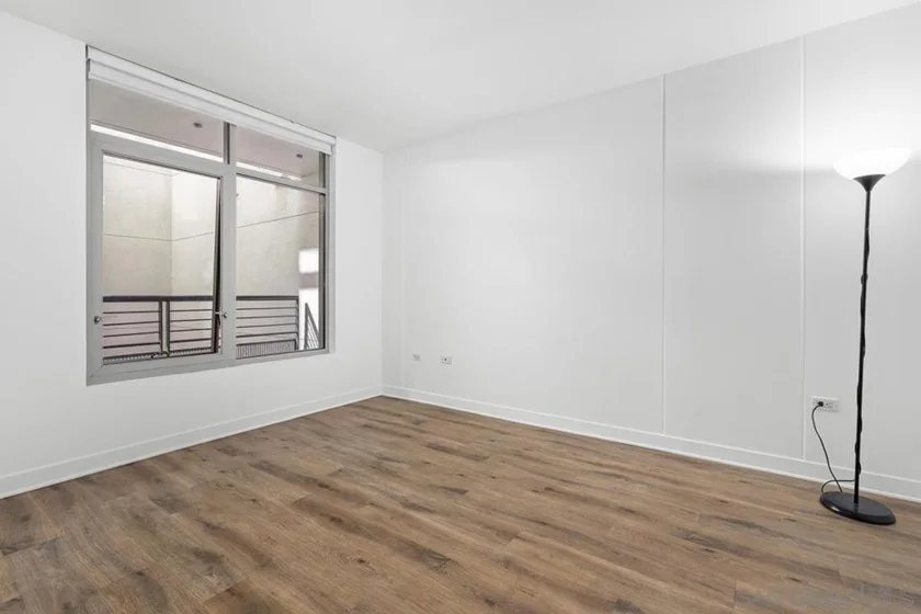 425 W Beech Street #303 photo 20