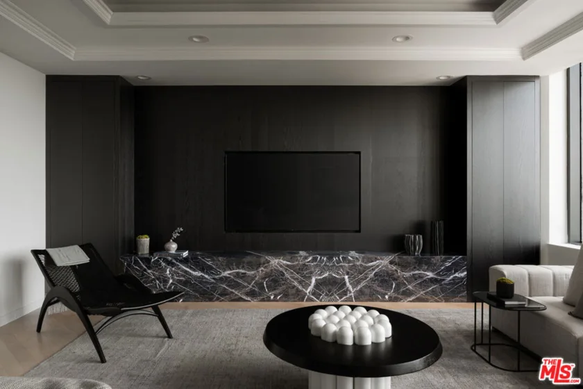 10724 Wilshire Boulevard #1501 photo 14