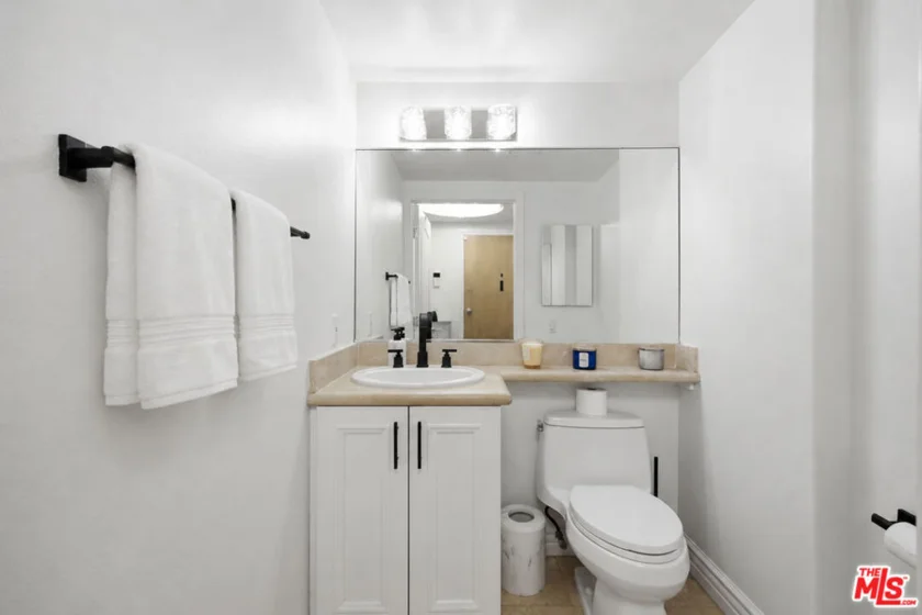 11908 Darlington Avenue #203 photo 15