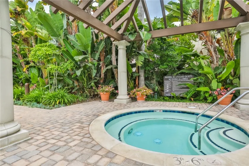 4862 Tiara #204 photo 19
