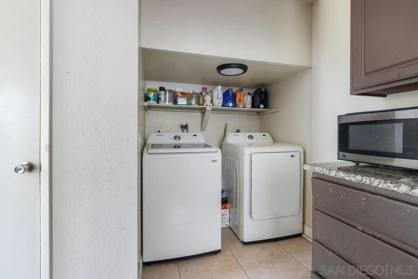 8166 Paradise Valley Court photo 45