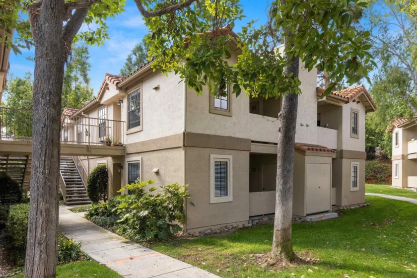 10347 Azuaga Street #83 photo 1