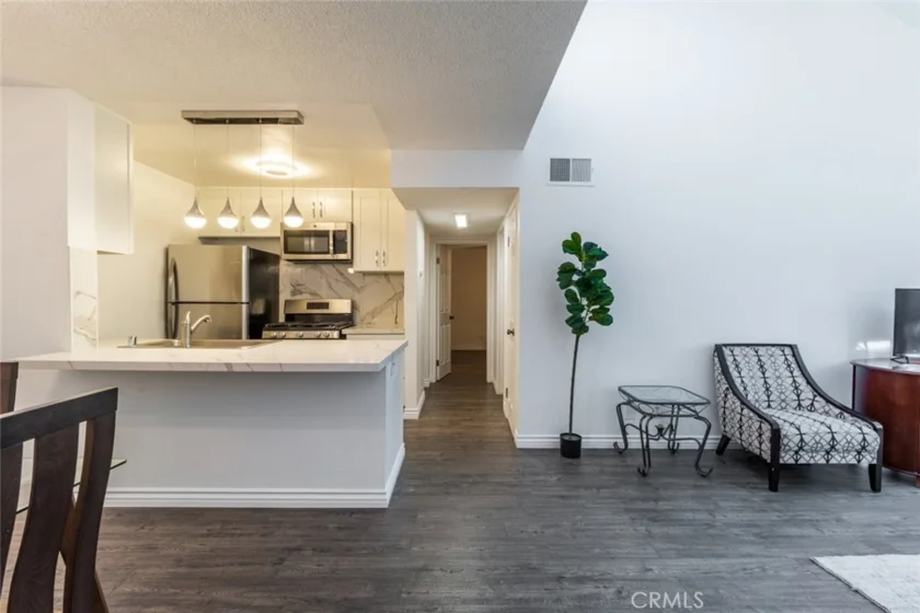 5700 Etiwanda Avenue #210 photo 1