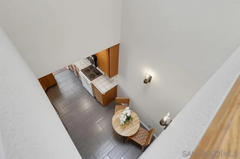 8391 Suntree Place photo 23