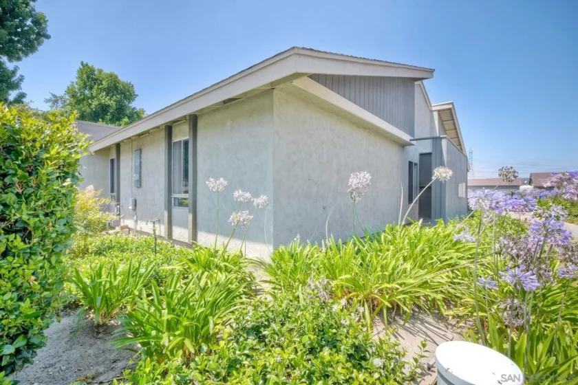440 Parkside Drive photo 36