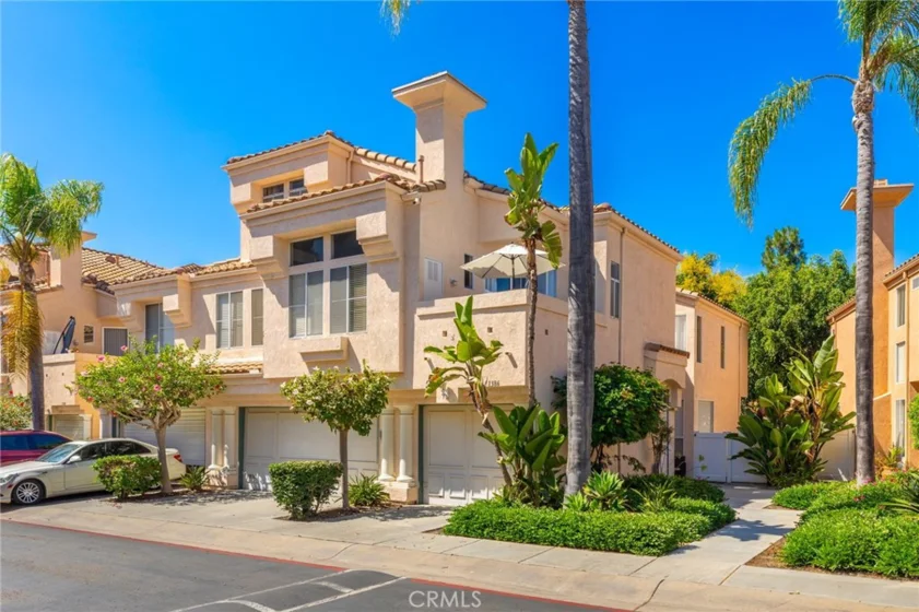 1386 Serena Circle #1 photo 1