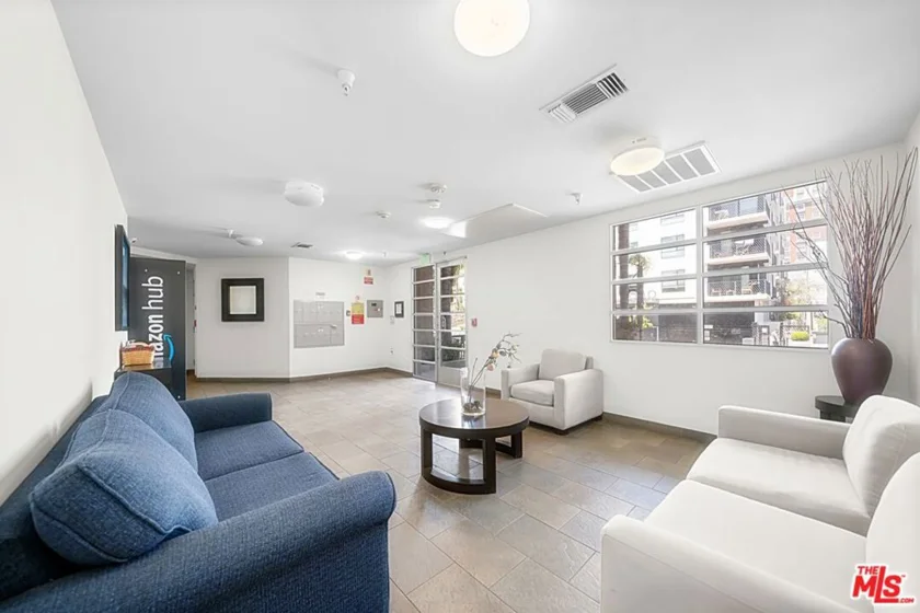 2864 Sunset Place #201 photo 33
