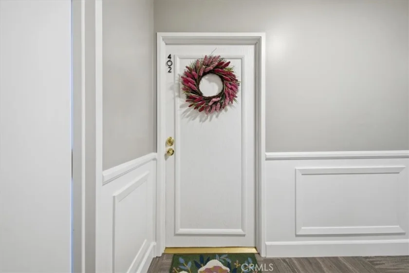 1230 Horn Avenue #402 photo 2