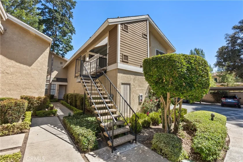268 Pineview photo 1