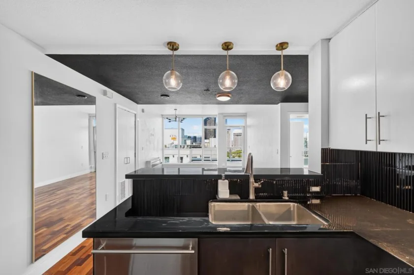 325 7th Avenue #1905 photo 27