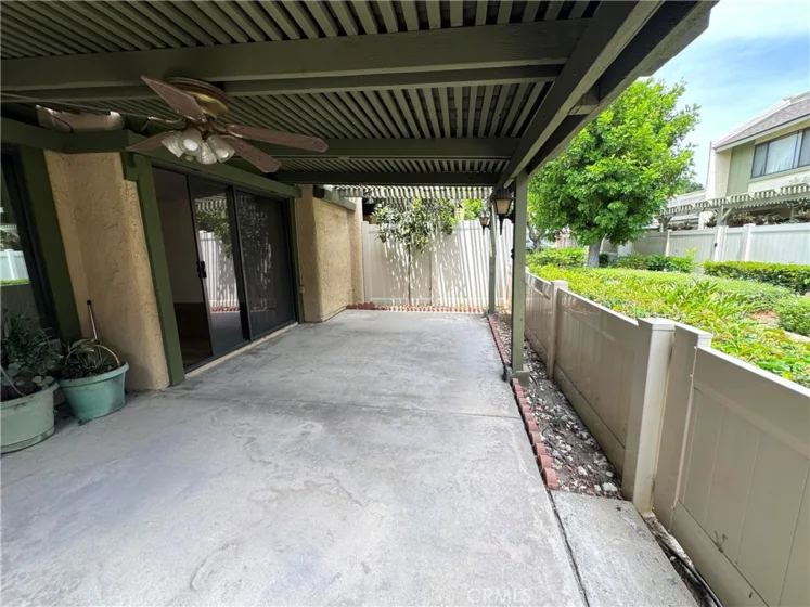 530 Berry photo 15