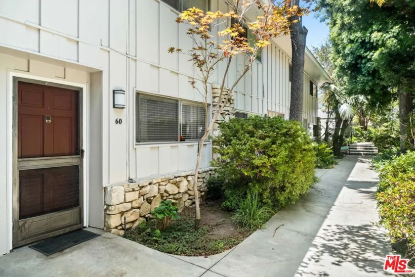 4040 Grand View Boulevard #60 photo 2