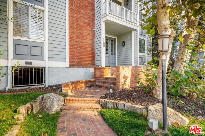 11667 Gorham Avenue #103 photo 1