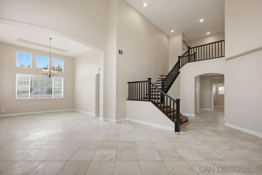 23531 Hobart Court photo 11