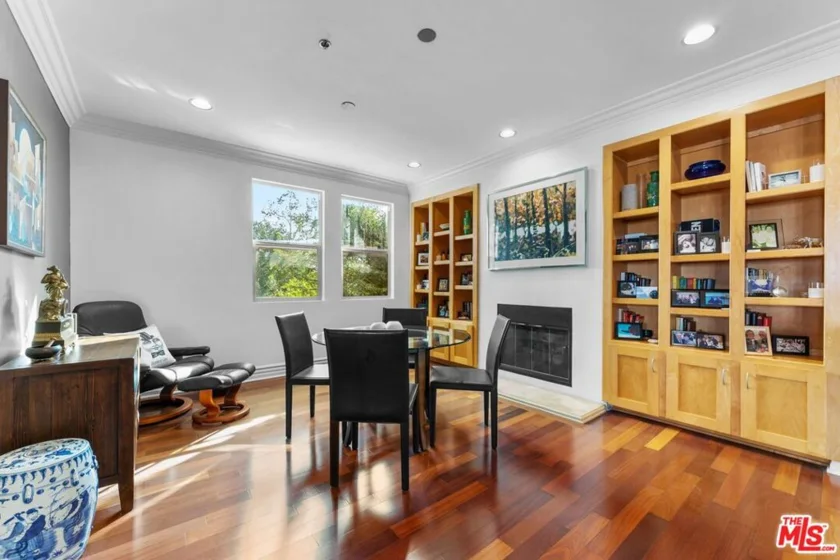 850 N Croft Avenue #302 photo 7